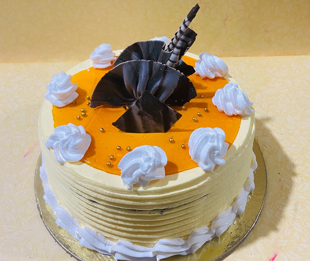 Buy Royal Butterscotch Cake at Just Rs. 599 & Free Delivery