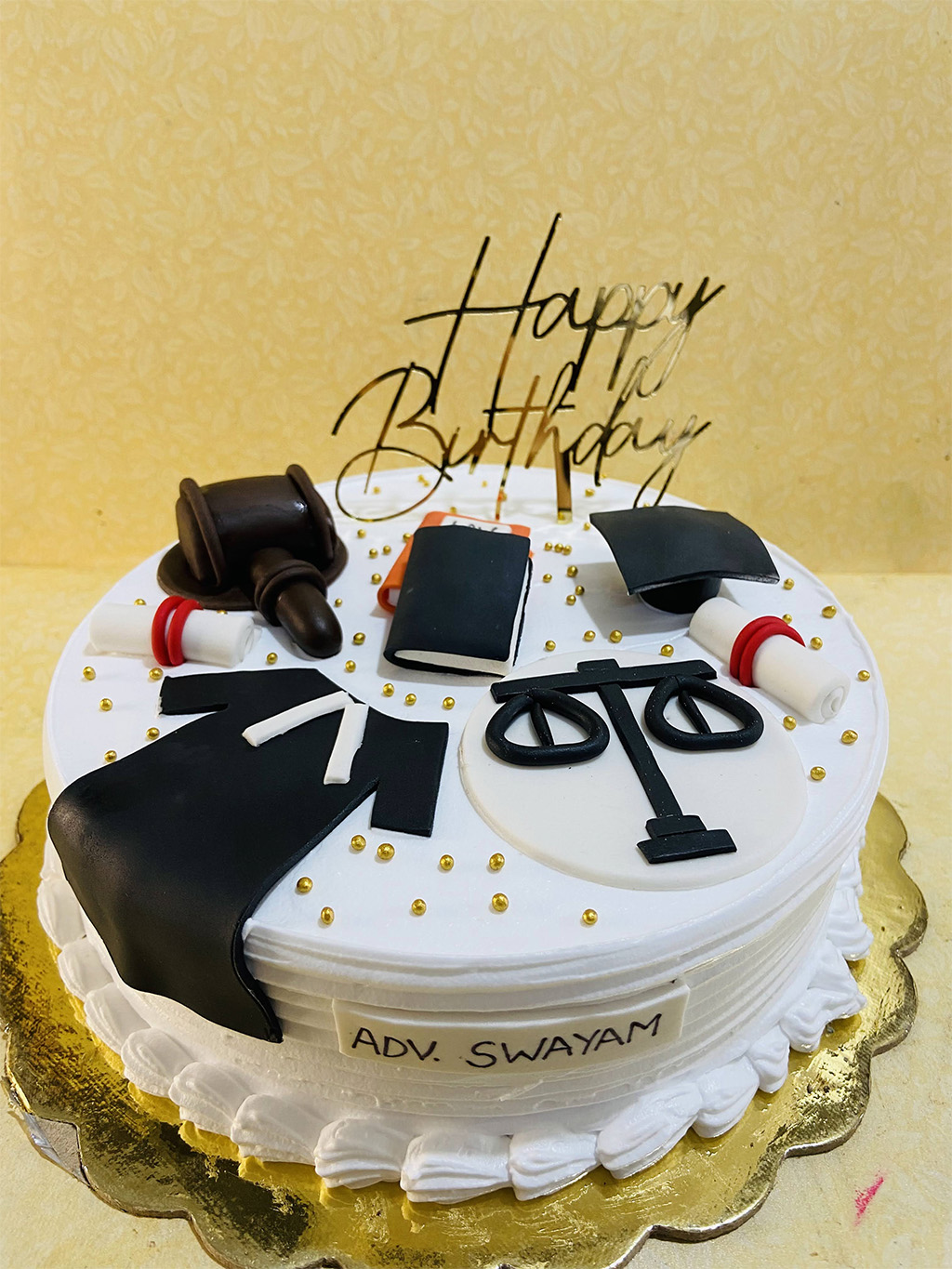 Advocate theme birthday cake in mixed fruit flavour👨‍💼 . .  #amritsarhomebakers #amritsarcakes #amritsarbaker #amritsarbakery… |  Instagram