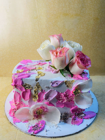 Floral Cake | This cake was decorated for my best friends mu… | Flickr-sgquangbinhtourist.com.vn